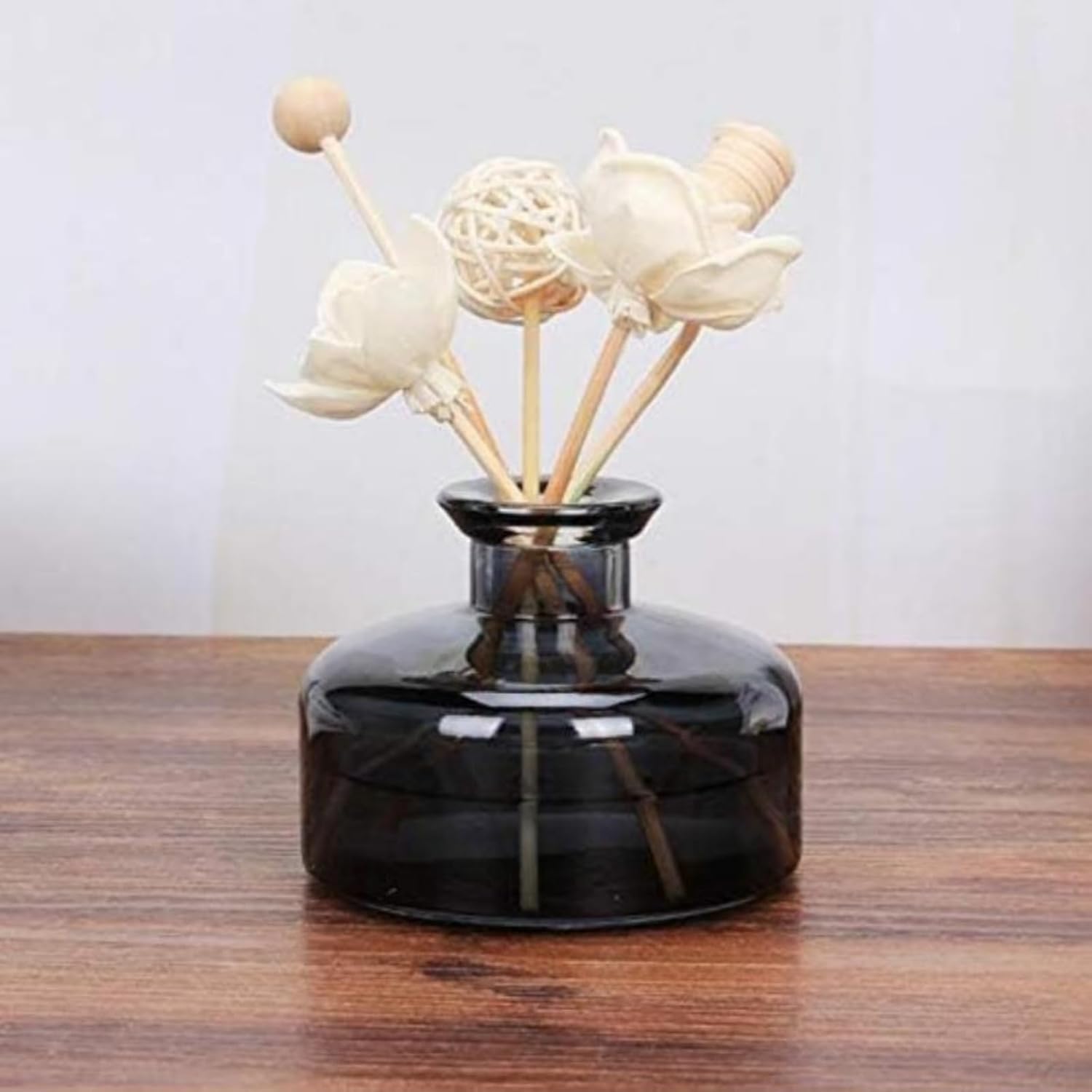 Elegant Glass Diffuser Vase for Aromatherapy and Home Decor