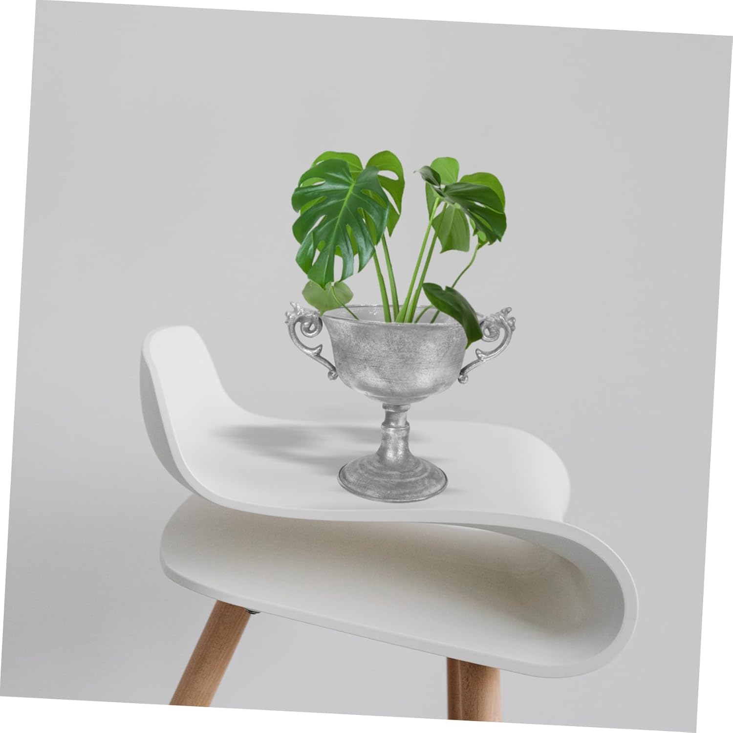 Cabilock Iron Flower Vase for Home Decor Centerpieces