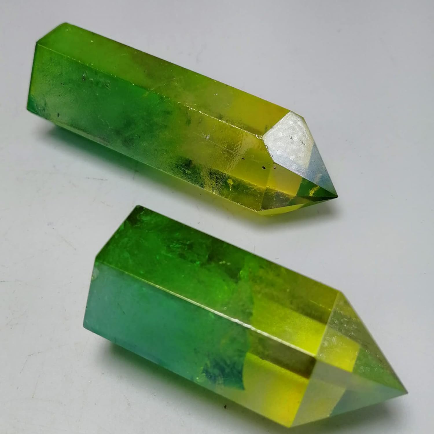 FLOAPA Yellow and Green Crystal Stones for Home Decor