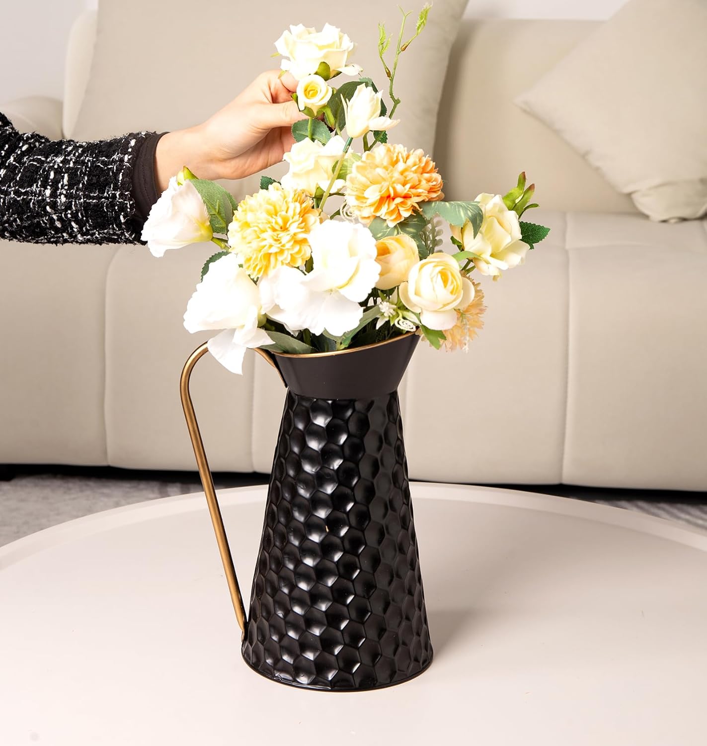 Elegant Black Metal Pitcher Vase for Home Dcor