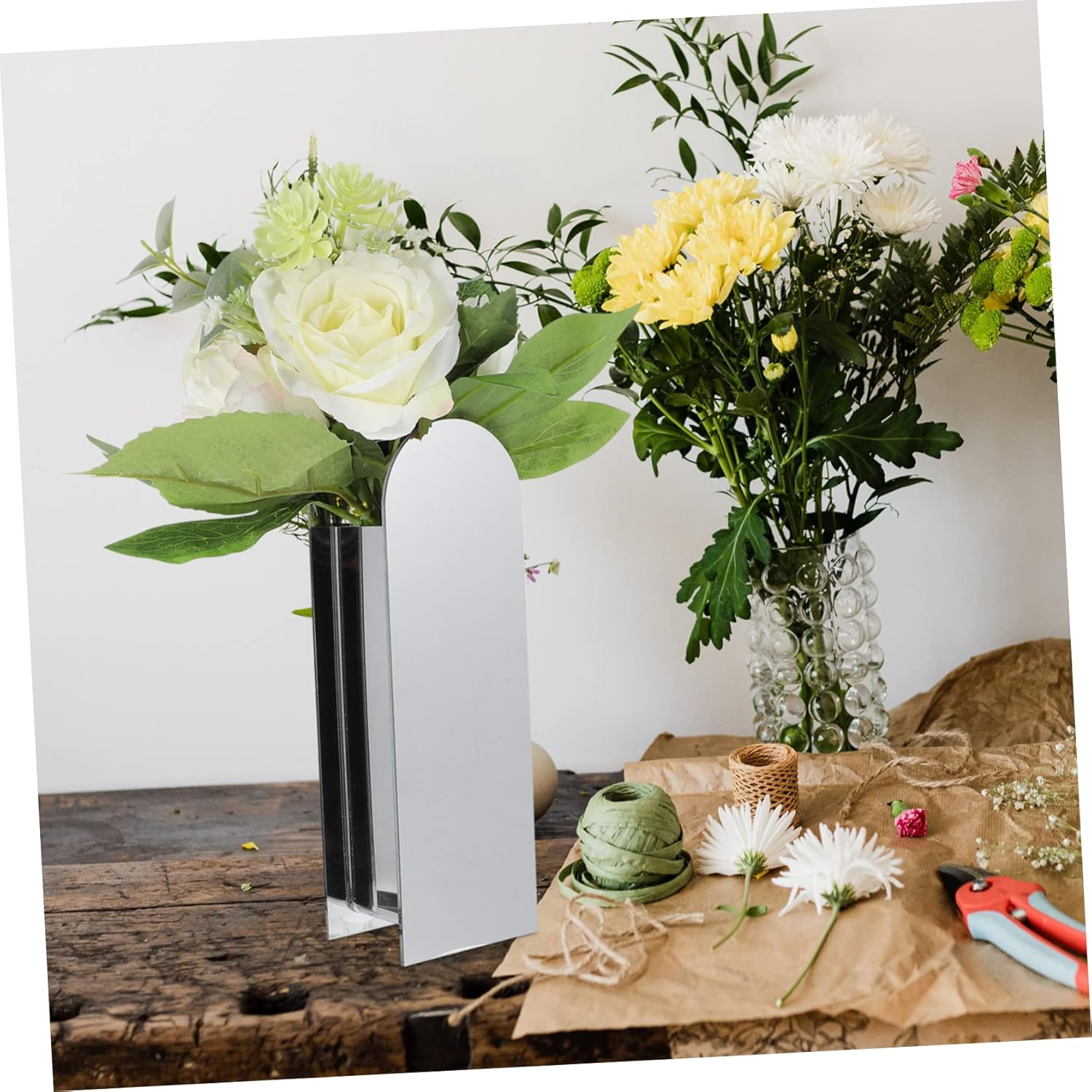 PRETYZOOM Acrylic Flower Vase Elegant Desktop Decor