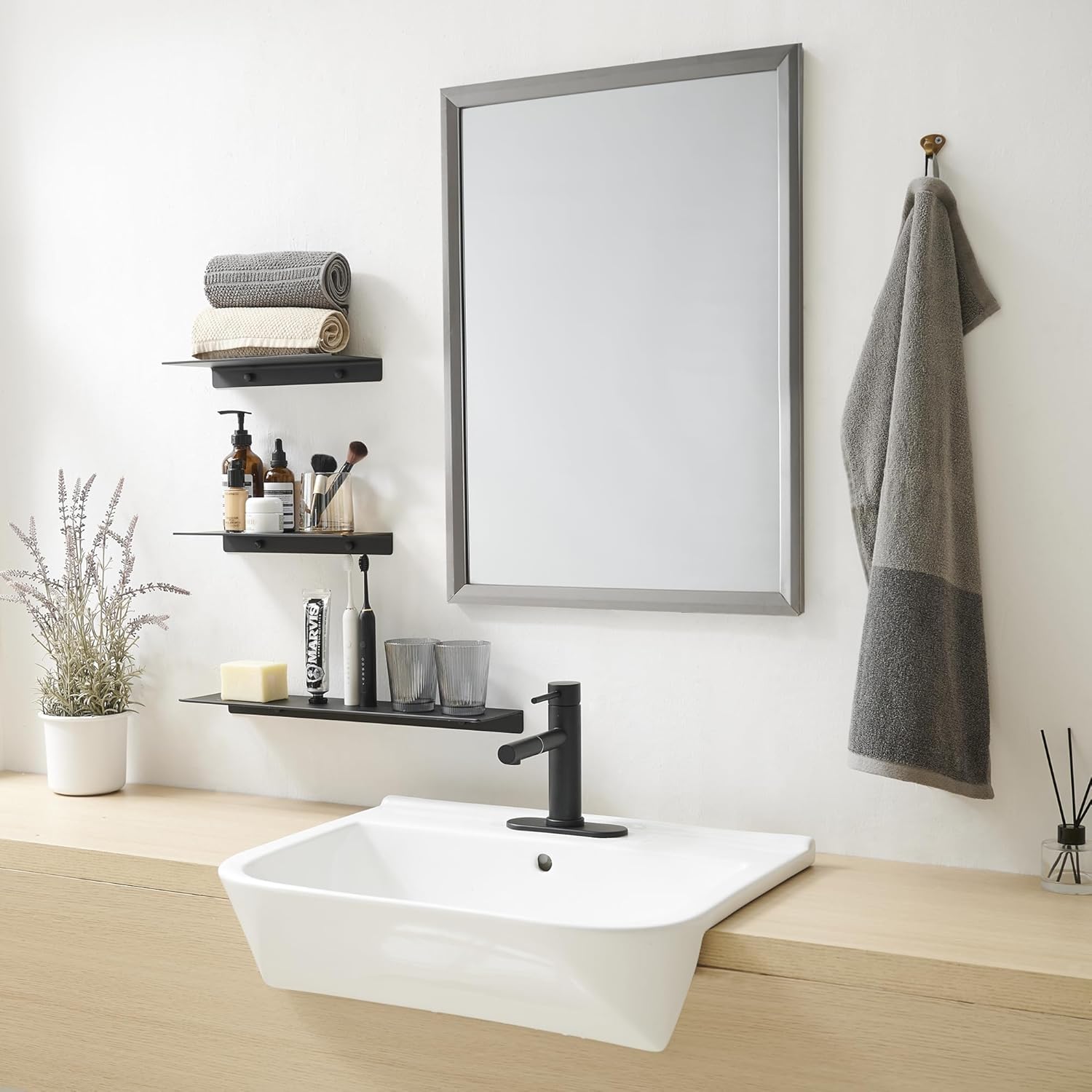 JOOM Metal Wall Floating Shelf - Black 8 Inch