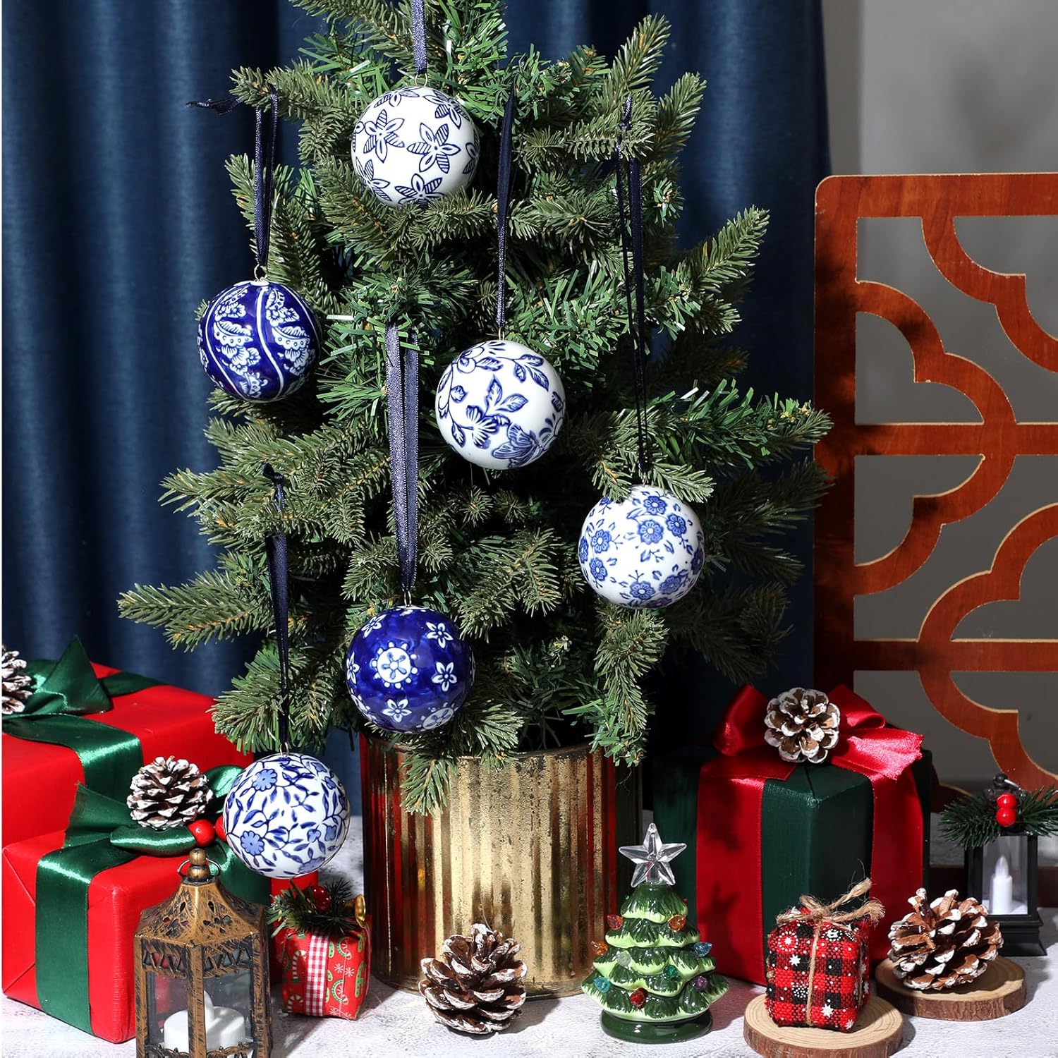 Cindeer 6 Pcs Christmas Porcelain Balls Blue White Decor