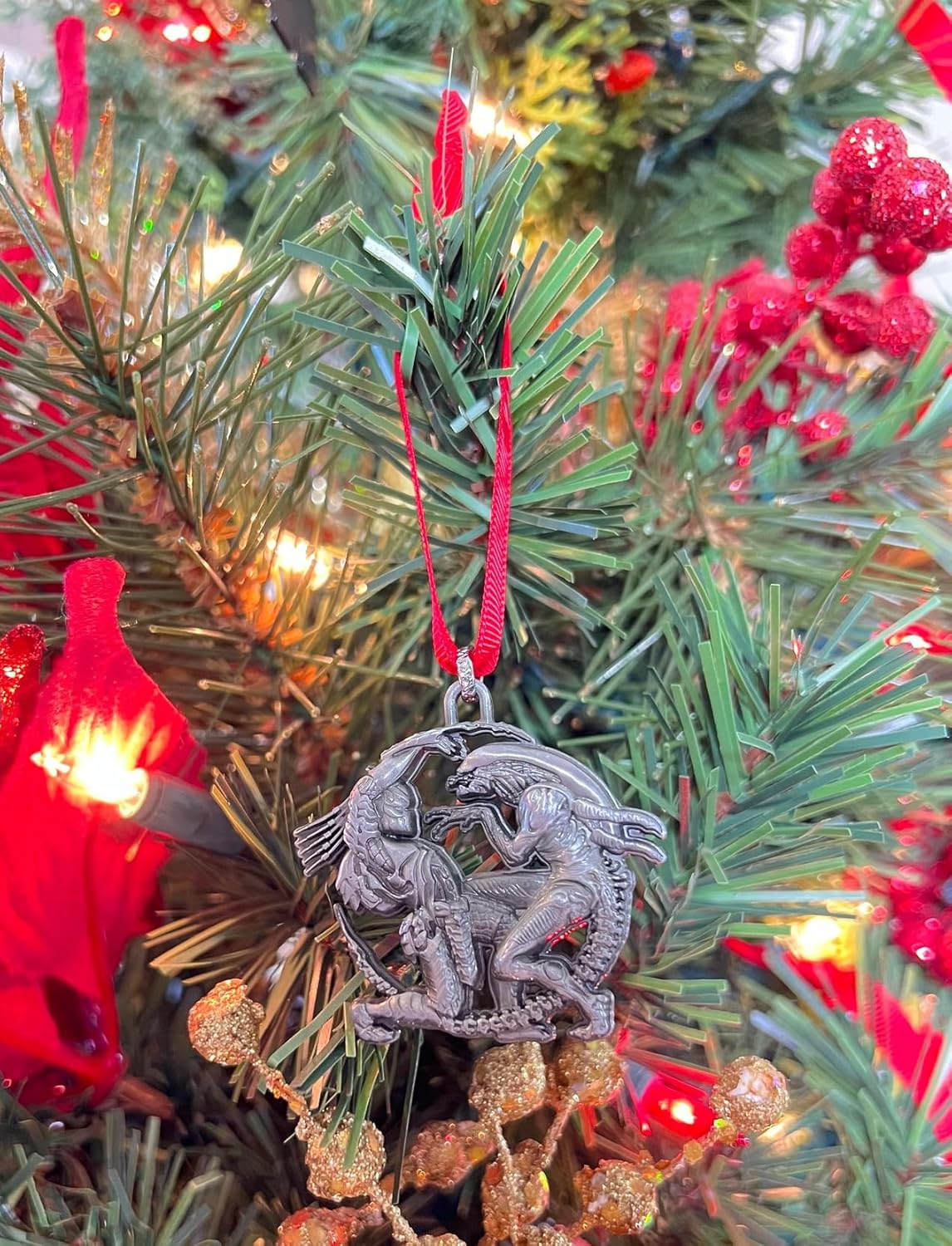 Fandom Emporium Alien Vs Predator Hanging Ornament