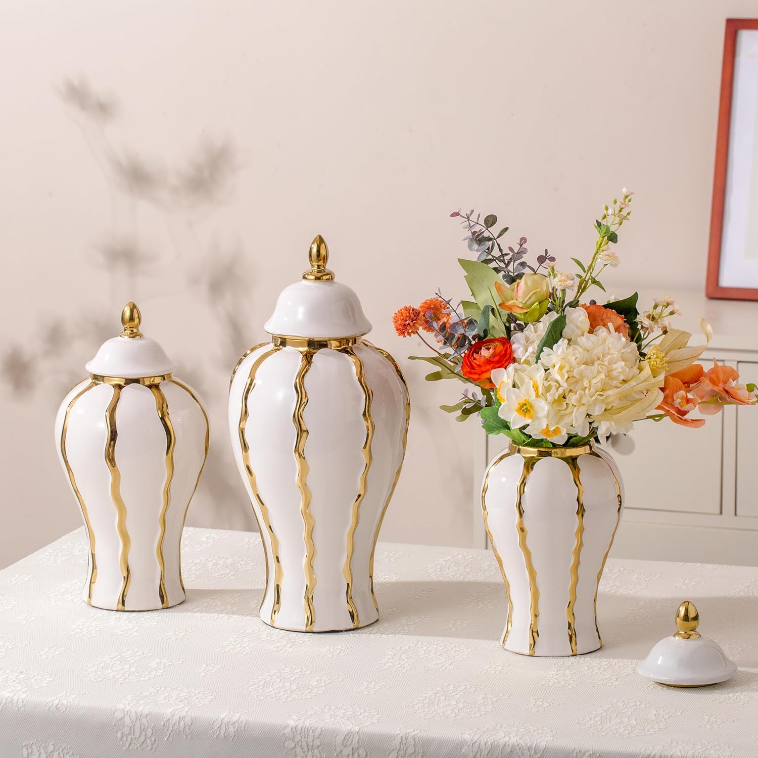 White Gold Ginger Jar with Lid Ceramic Vase