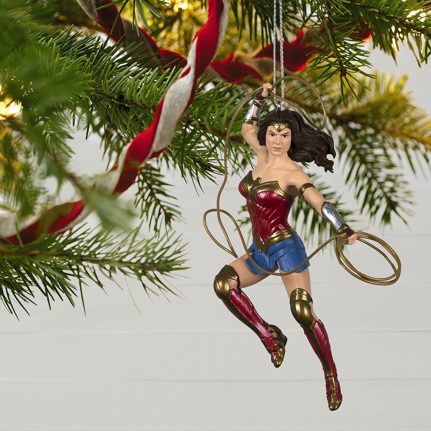 2022 Hallmark Keepsake Christmas Ornament Wonder Woman and The Lasso of Truth